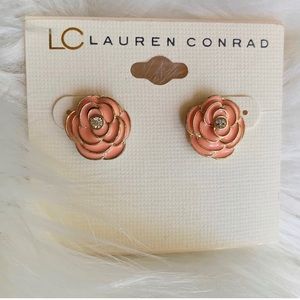 LC Lauren Conrad : pink & gold flower earrings